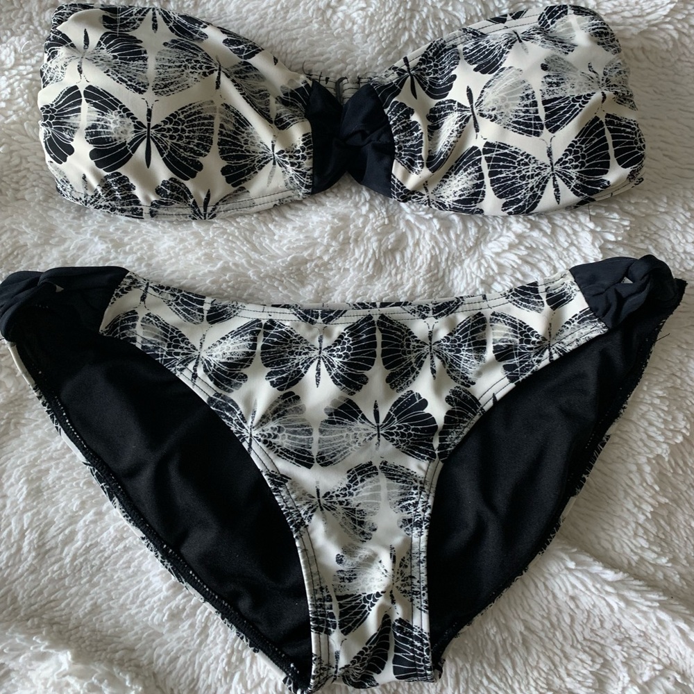 Bikini strapless butterfly pattern
